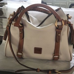 Dooney and Bourke White shoulder Bag/satchel